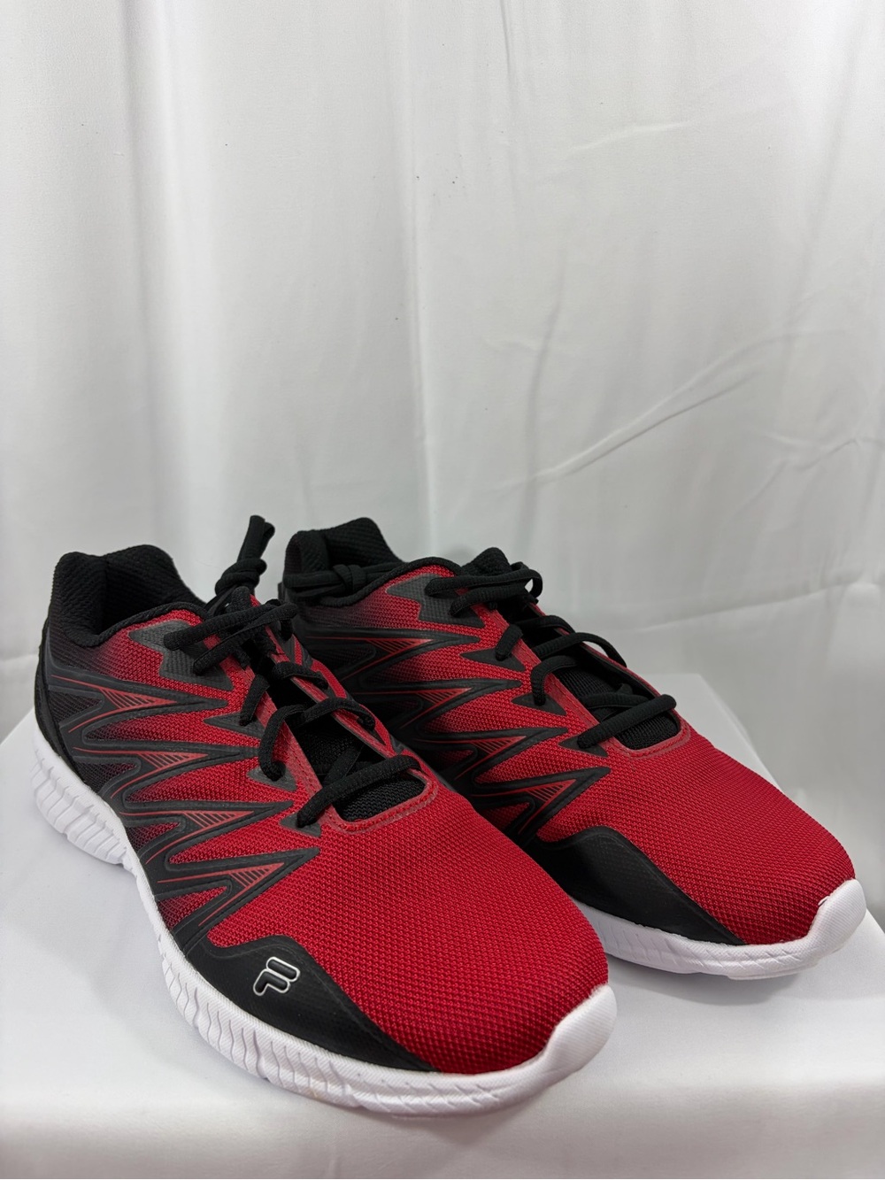 NWT FILA Men's Size 11 Red and Black Athletic Running Shoes
